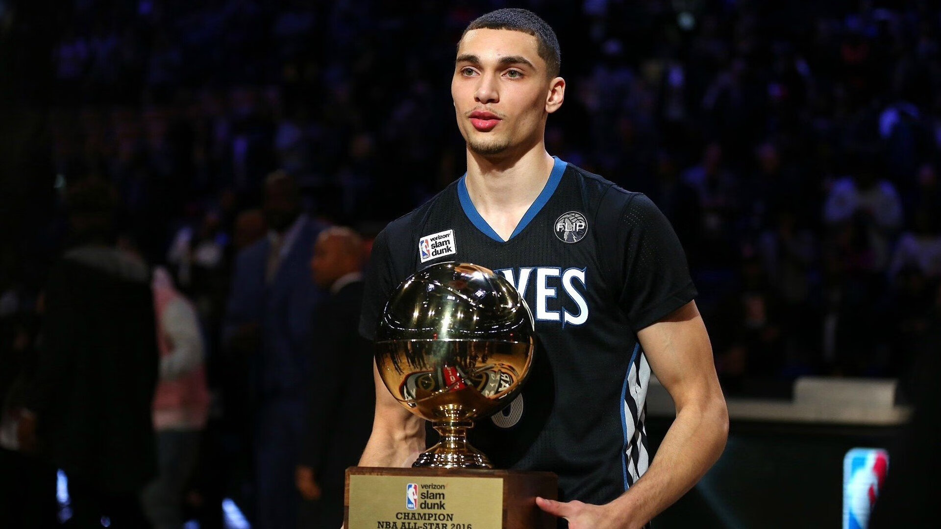 全国冬季两项冠军赛 小将射击全中成夺冠关键